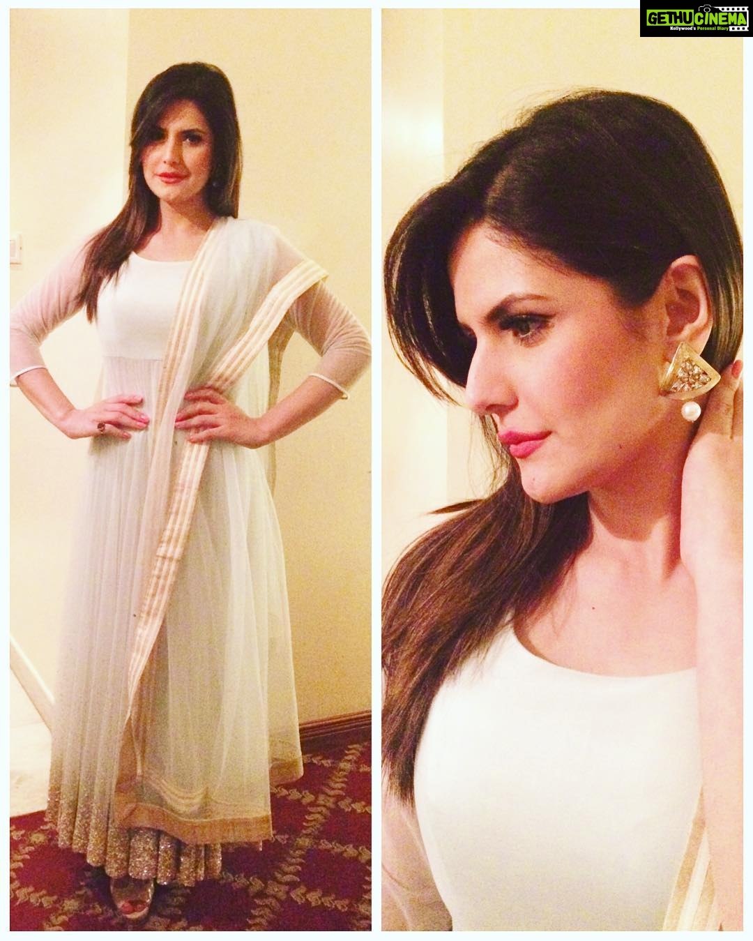 Zareen Khan Instagram - Wearing this elegant Mint Green and Gold Anarkali By Fatma Shaikh & these beautiful earrings by Shillpa Purii for an event in Raipur ✨✨✨ #AboutLastNight @fatmashaikh88 @shillpapuriidesignerjewellery @instagladucame