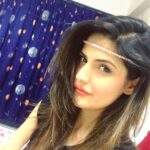 Zareen Khan Instagram - Sunday Vibes ! ✨✨✨ #HappySunday #HappyValentinesDay #HappilySingle #InLoveWithMyself