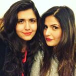 Zareen Khan Instagram - Happyyyyy birthday to my lil princess ! 🎊🎉🎊💃🏼💋👑✨ Love u loadsssss ! ❤️❤️❤️ God bless u always 👼🏻 #SisterLove