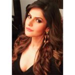 Zareen Khan Instagram - Some women are lost in the fire, Some women are built from it ! 💫