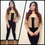 Zareen Khan Instagram - Wearing a @falgunishanepeacock jacket for Hate Story 3 promotions on Comedy Nights Bachaao ! Styled by @sonika_grover #HateStory3 #HS3 @shanepeacock @falgunipeacock