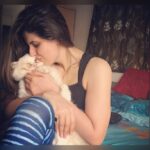 Zareen Khan Instagram - Scooby Loving ! ❤️ My Cupcake ... My Munchkin ... My Love 💋💋💋