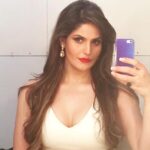 Zareen Khan Instagram - 'Cause, darling, I'm a nightmare dressed like a daydream ! 👄 #shootlife #HateStory3 #film