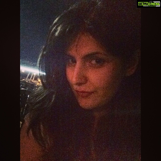 Zareen Khan Instagram - Under the blanket of stars ✨✨✨✨✨ #Goa #travel #wanderlust #Friends #fun #celebrations #Happy #Beach #sand #stars