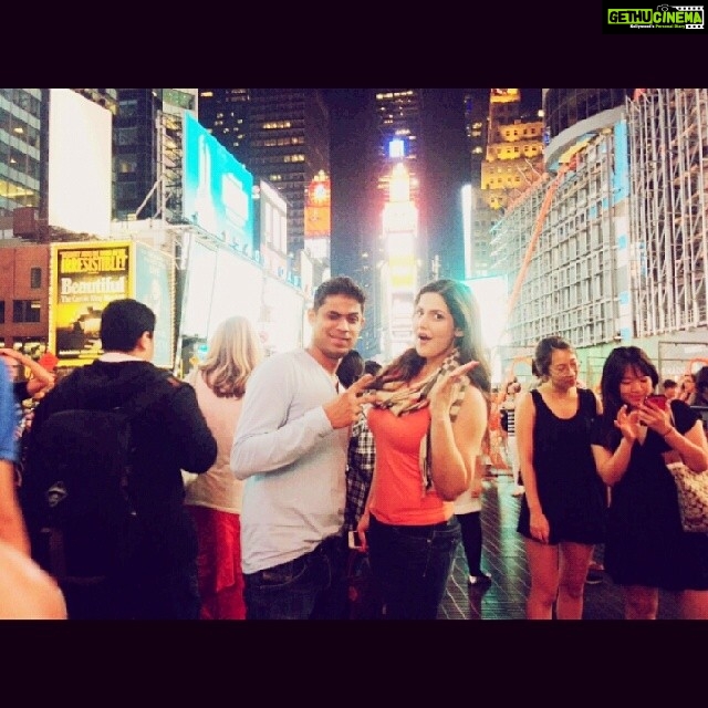 Zareen Khan Instagram - Fun at #TimesSquare #NYC @navshil #TravelWithZareen