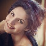 Zareen Khan Instagram – #RED #hair days !!