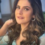 Zareen Khan Instagram - 🦋 MakeUp - @niccky_rajaani Hair - @manojchavan61 #ShootDiaries #ZareenKhan