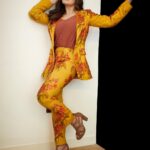 Zareen Khan Instagram – 🍂

Pant suit by @ranbirmukherjeeoffical 
Earrings by @cintillaofficial
MakeUp by @rabbiyatalha
Hair by @glam.by.silasun 
Styled by @vibhutichamria
📸 – @anoop.devaraj

#ZareenKhan