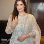 Zareen Khan Instagram - 🦢 Outfit by @asbaabofficial Jewellry by @curiocottagejewelry Styled by @vibhutichamria Assisted by @nikikanchan #ZareenKhan