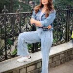 Zareen Khan Instagram - Denims is always a good idea ! Do you agree ? . . . HMU - @bijoyjeet.saikia Styled by @bikanta #Throwback #Tbt #TravelDiaries #Shimla #ZareenKhan