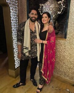 Zareen Khan Instagram - Teda hai par Mera hai 😘
Happiest Birthday my Shiv ❤️
May God bless you always with all that you wish for ✨
#BirthdayBoy #ShivashishMishra @shivashish_official #ZareenKhan