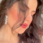 Zareen Khan Instagram - Eid Mubarak to all ✨✨✨ #ZareenKhan