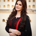 Zareen Khan Instagram – Jumma Mubarak 💫
#ZareenKhan