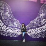 Zareen Khan Instagram – ‘Feet , what do I need you for
when I have wings to fly?’🦄
– FRIDA KAHLO.

#TbT #Throwback #UniversalStudios #LosAngeles #USA #TravelDiaries #MajorMissing #HappyHippie #ZareenKhan