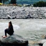 Zareen Khan Instagram – Happy World Environment Day !
#WorldEnvironmentDqy2021 #NatureAddict #HappyHippie #ZareenKhan