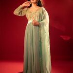 Zareen Khan Instagram - 🧚🏻‍♀️ . . . Outfit by @ease_kv Jewellry by @gehnajewellers1 Make up by @niccky_rajaani Styled by @vibhutichamria 📸 - @sjframes #Indian #Anarkali #ZareenKhan