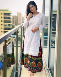 Zareen Khan Instagram - 🕊
#EidMubarak #ZareenKhan