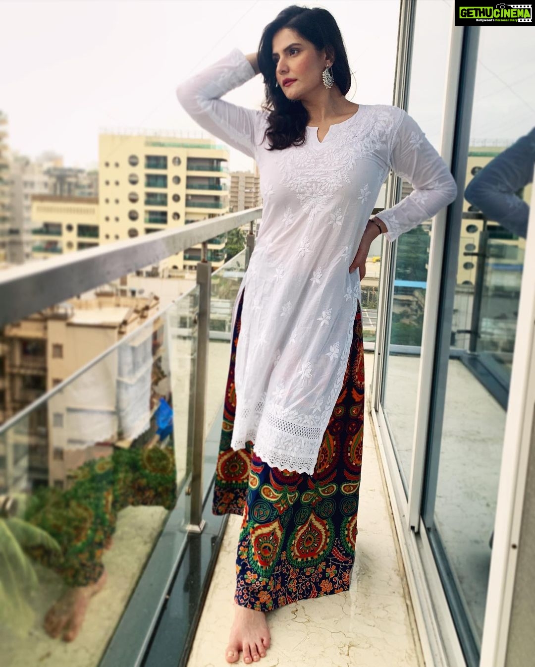 Zareen Khan - 281.2K Likes - 🕊
#EidMubarak #ZareenKhan