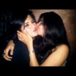 Zareen Khan Instagram - I feel these pictures pretty much explains our bond @yasmineexplores and hence no lengthy caption needed ! 😉😄 Happiest Birthday Jaaneman 😘 God bless you ... can’t wait to see you again 🤗 Love you loads ❤️ #HappyBirthdayYasmine #MeriYasu #ZareenKhan