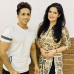 Zareen Khan Instagram – #Repost @kumar1sharma
・・・
So glad to have met you… You are a gem of a person @zareenkhan 🤩🤗😍
Something exciting is coming up guys 🤩 Stay Tuned !! 
@eshikachoomer @soodanmol_

#kumarsharma #zareenkhan #kathakrockers
#indiandance #rehearsal #exciting #somethingnew