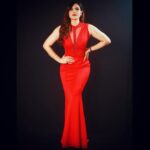 Zareen Khan Instagram – 💃🏼
Outfit – @meraki_couture1
Jewellery – @divinuscreations 
MakeUp – @reshmaamerchant
Hair – @babitabose15
Styled By – @hitendrakapopara
Asst By – @sameerkatariya92
📸 – @iamlokeysh
Asst by – @zoominmomentsbyhardik 

#Lategram #FilmfareOTTAwards2020 #ZareenKhan