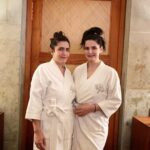 Zareen Khan Instagram – Luxuriating at the Som spa @woodsatsasan.
After a wellness session at Som, I feel deeply relaxed and peaceful from within. Indeed, the space itself is so peaceful – secluded by tall trees, the aroma of flowers and the gentle breeze – it’s heavenly!
Living and loving it ❤️

#Spa #Pamper #FamilyVacation #TravelWithZareen #TravelDiaries #HappyHippie #NatureAddict #SasanGir #Gujarat #IncredibleIndia #ZareenKhan Woods at Sasan