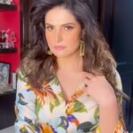 Zareen Khan Instagram - 🍀 Outfit @zara Jewellry @minerali_store Makeup @niccky_rajaani Hair @manojchavan61 Styled by @vibhutichamria Assisted by @robybathla #ZareenKhan