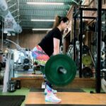 Zareen Khan Instagram - Brain - What day is it today ? Me - Legs Day 🏋🏻‍♀️ #MondayMotivation #StrongIsSexy #ZareenKhan Workout & Video courtesy - @bodyholics
