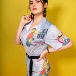 Zareen Khan Instagram - 🦋 Outfit & accessories @mashbymalvikashroff Styled by @hitendrakapopara Assisted by @sameerkatariya92 MakeUp by @nikki_rajani Hair by @babitabose15 📸- @sjframes #ZareenKhan