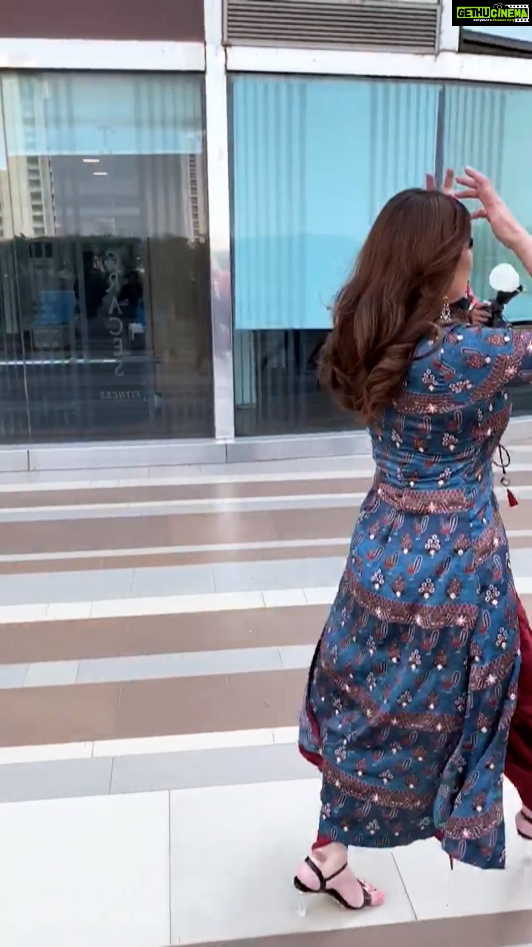Zareen Khan - 324.2K Likes - Suit suit karda ?
#FeelitReelit #FeelKaroReelKaro #Reels #ZareenKhan