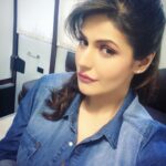 Zareen Khan Instagram – 🎭
#ZareenKhan