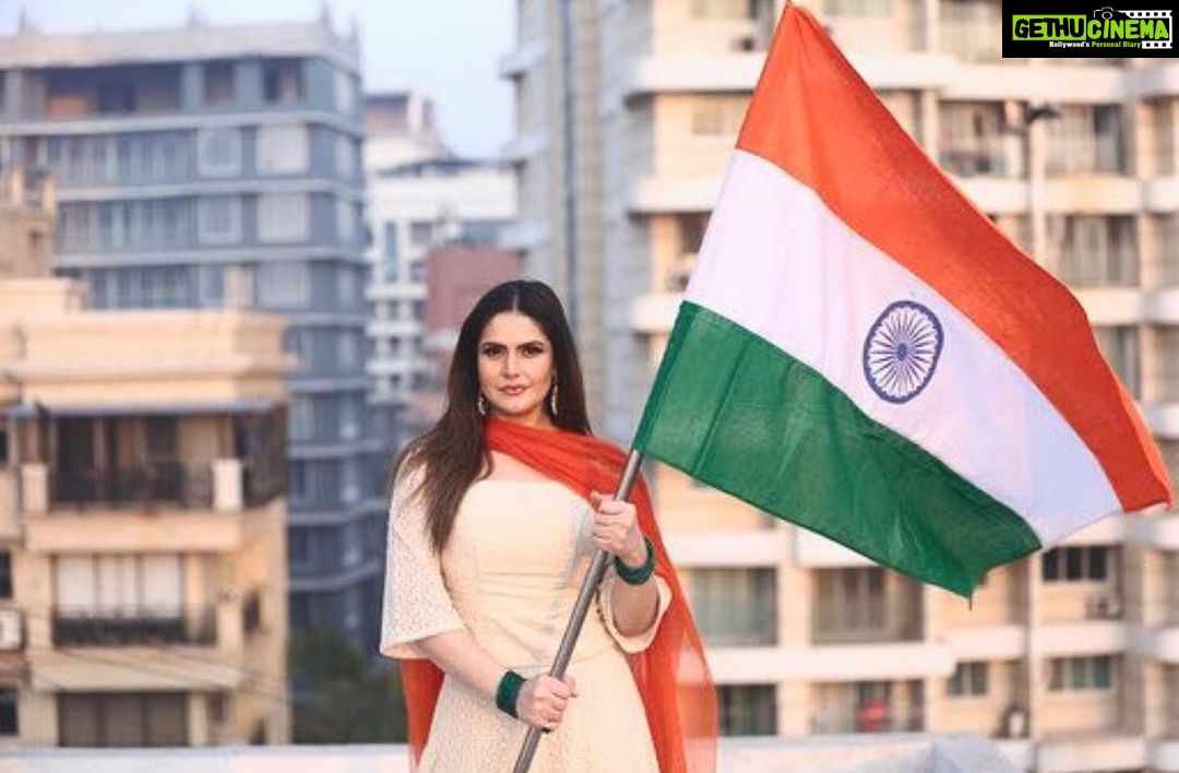 Zareen Khan Instagram - Happy Independence Day 🇮🇳 #ZareenKhan