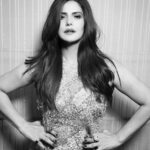 Zareen Khan Instagram – Challenge Accepted !!!
@drjaishreesharad @shairaahmedkhan @afeefanadiadwala @shehnazshaahid @shwetarohira @wardakhannadiadwala 
#WomenSupportingWomen #BlackAndWhite #PositiveVibes #ZareenKhan