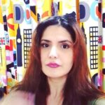 Zareen Khan Instagram - Sneak peak at Mommy’s Lockdown Birthday Celebrations 🎉 Watch full video on my YouTube channel .... LINK IN BIO #MommyKaBirthday #LockdownBirthday #BirthdayCelebrations #YouTube #ZareenKhan @hashntag.media