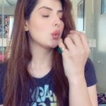 Zareen Khan Instagram - Same to you , NO RETURNS 🤣 #NoSharam #NoShame #Mood #ZareenKhan @indiatiktok
