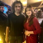 Zareen Khan Instagram - Got the opportunity to finally meet my most favourite @imtiazaliofficial last night. ❤️ Sir you are a magician ... Loveee the soulful love stories you make. And you guys ... Go watch LOVE AJJ KAL ... I really liked the film , was quite relatable for me ! #AboutLastNight #FanGirlMoment #ZareenKhan