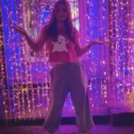 Zareen Khan Instagram - FriYay 💃🏼 #WeekendVibes #ZareenKhan
