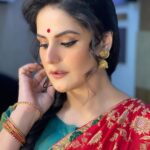 Zareen Khan Instagram - ✨Happy Dussera ✨ #SouthDiaries #ZareenKhan