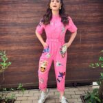 Zareen Khan Instagram - 🍭 Outfit by @mashbymalvikashroff Earrings by @bellofox Shoes by @adidas Make up - @reshmaamerchant Hair - @ashwini_hairstylist Styled by @hitendrakapopara Assisted by @shiks_gupta25 & @sameerkatariya92 #JeepBollywoodTrails #ZareenKhan