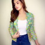 Zareen Khan Instagram – 🍀
MakeUp – @makeupbyreshmerchant
Hair – @ashwini_hairstylist
Styled by @trishadjani
Managed by @ronitasharmarekhi
#ZareenKhan