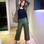 Zareen Khan Instagram – 🕵🏻‍♀️
Outfit @doneanddustedbydisha 
Jewelry @ayanasilverjewellery
Styled by @hitendrakapopara 
Assisted by @shiks_gupta25 &, @sameerkatariya92
#SuitUp #ZareenKhan #Pattaya #Thailand