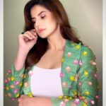 Zareen Khan Instagram – 🍀
MakeUp – @makeupbyreshmerchant
Hair – @ashwini_hairstylist
Styled by @trishadjani
Managed by @ronitasharmarekhi
#ZareenKhan