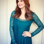 Zareen Khan Instagram - 🦚 MakeUp - @bijoyjeet.saikia Hair - @ashwini_hairstylist Stylist - @bikanta Managed by @ronitasharmarekhi #ZareenKhan