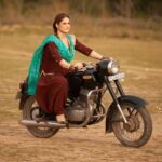 Zareen Khan Instagram - Kiddan ji ! 🏍💨💨💨 #Daaka vekhya ki ni Hun tak ?! #ZareenKhan