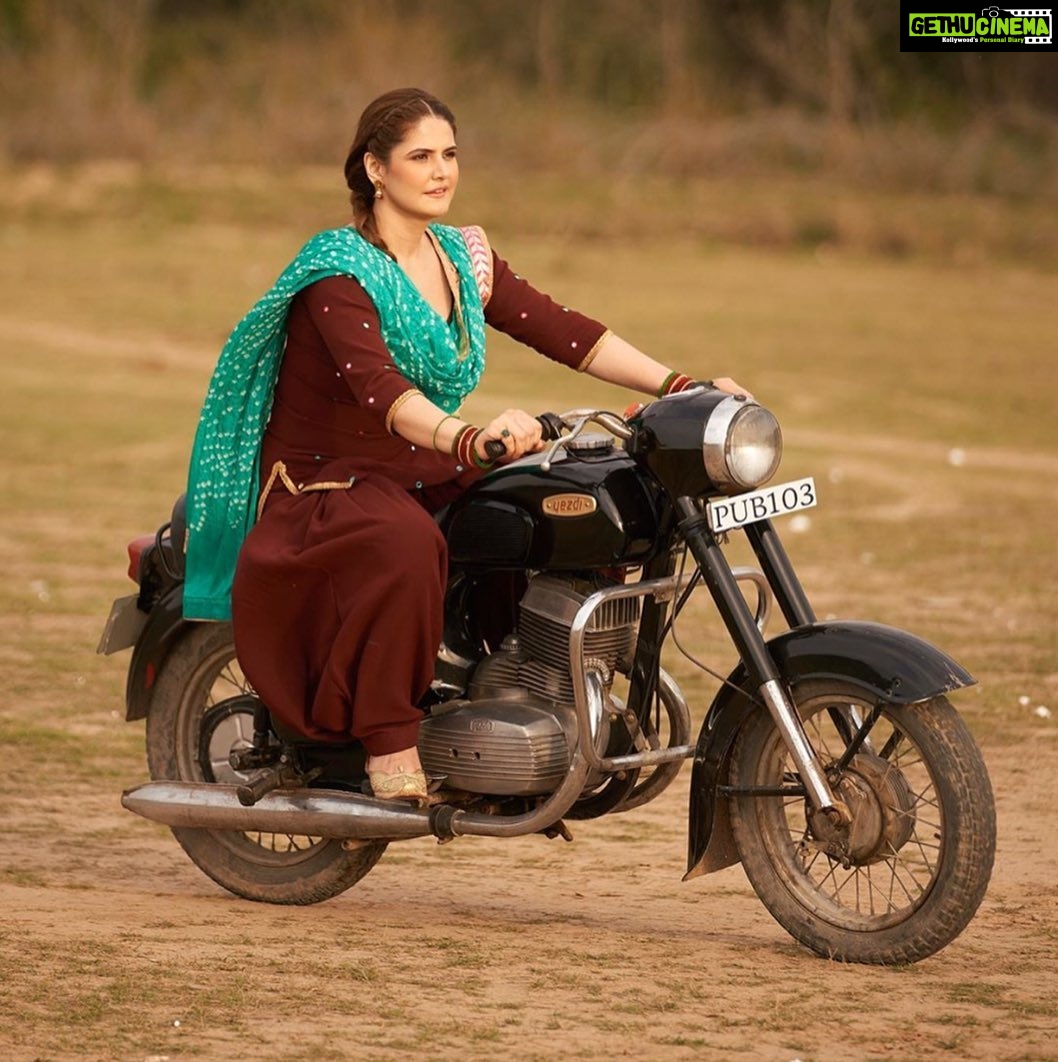 Zareen Khan Instagram - Kiddan ji ! 🏍💨💨💨 #Daaka vekhya ki ni Hun tak ?! #ZareenKhan