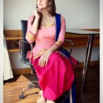 Zareen Khan Instagram - 🌸 Make up - @nikki_rajani Hair - @ashwini_hairstylist Stylist - @bikanta Managed by @ronitasharmarekhi #Daaka #promotions #ZareenKhan