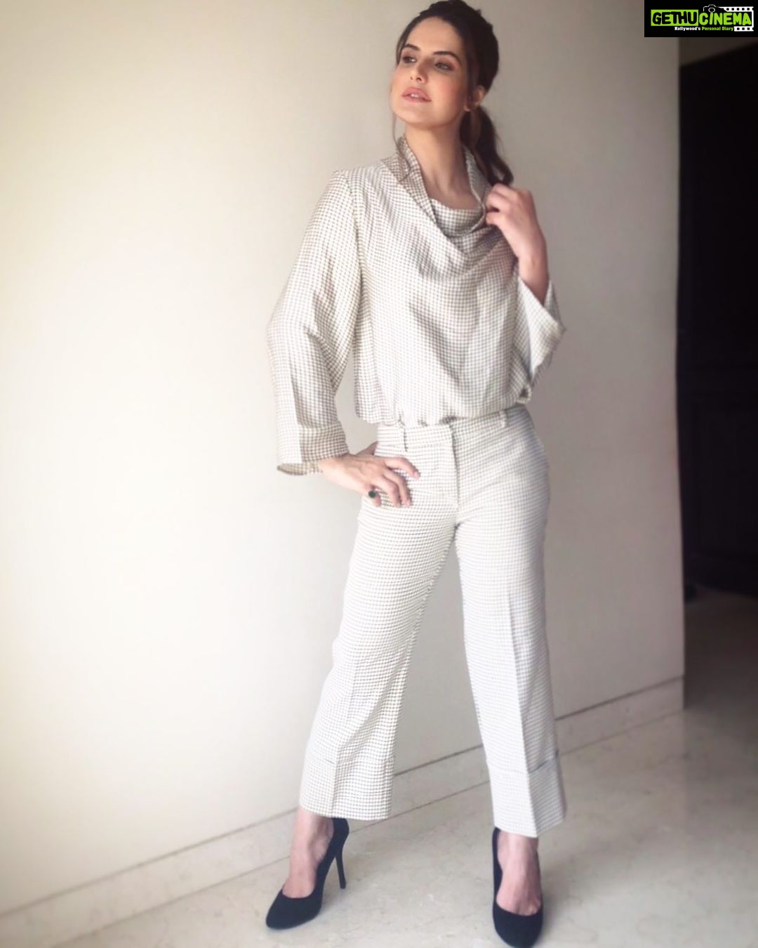 Zareen Khan Instagram - For #UNICEF CHILD RIGHTS CONVENTION. Co-ords by @zara Shoes - @forever21 MakeUp - @vinodsarode Hair - @ashwini_hairstylist Styled by @trishadjani Managed by @ronitasharmarekhi #ZareenKhan