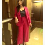 Zareen Khan Instagram - 🧚🏻‍♀️ HMU by #SanaKhan Styled by @bikanta 📸 - @ronitasharmarekhi #ZareenKhan
