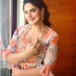 Zareen Khan Instagram - 🌸 Outfit - @surbi_mahna Jewellery - @shilpigoyaljewellery MakeUp - @nikki_rajani Hair - @ashwini_hairstylist Styled by @bikanta Managed by @ronitasharmarekhi #Daaka #Promotions #1st Nov