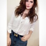 Zareen Khan Instagram - 🦢 #HappySunday #Classic #Denims #ZareenKhan